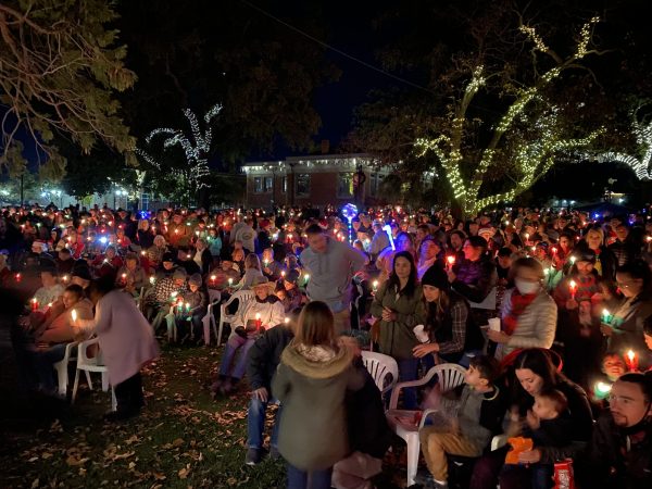 Crowd at Lighting Eventy